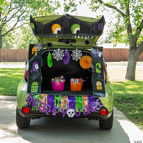 Value Haunted House Trunk-or-Treat Decorating Kit 17 ...