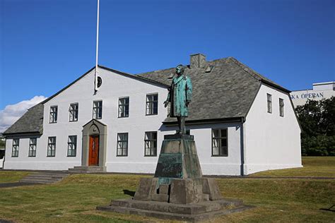 Reykjavik Iceland Parliament Building Government 圖畫、圖片和照片檔 - iStock