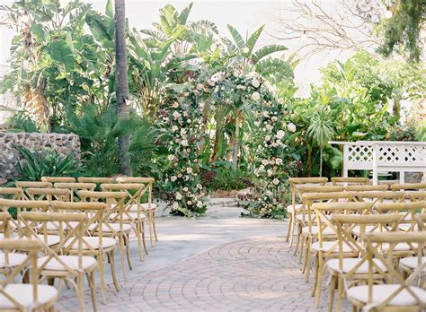 Classic Vintage Wedding Inspiration at Las Palmas Vintage Estate