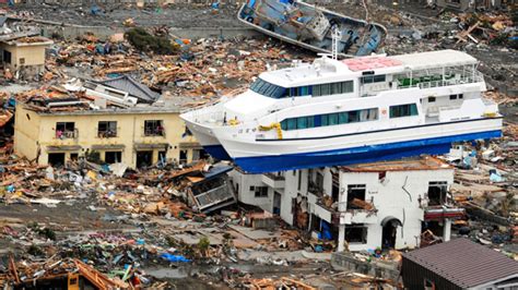 Rare Video: Tōhoku Tsunami