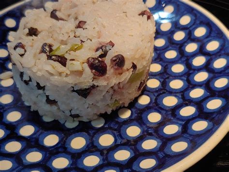 Our 3 Favorite Spanish Rice Recipes Using a Rice Cooker