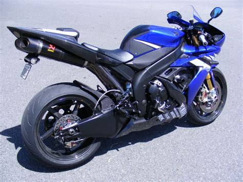 Wanted Pics of Blue R1's with Carbon Body Work | Yamaha R1 Forum: YZF ...