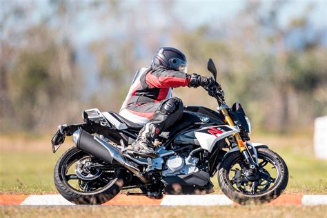 BMW G310R review: Beginner bikers can now buy Bavarian