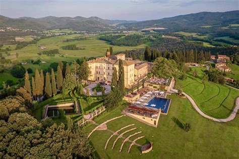 10 of the Best Hotels in Italy's Countryside