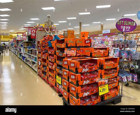 Springfield, IL/USA-10/2/20: The Halloween candy and toy aisle at a Schnucks grocery store in ...