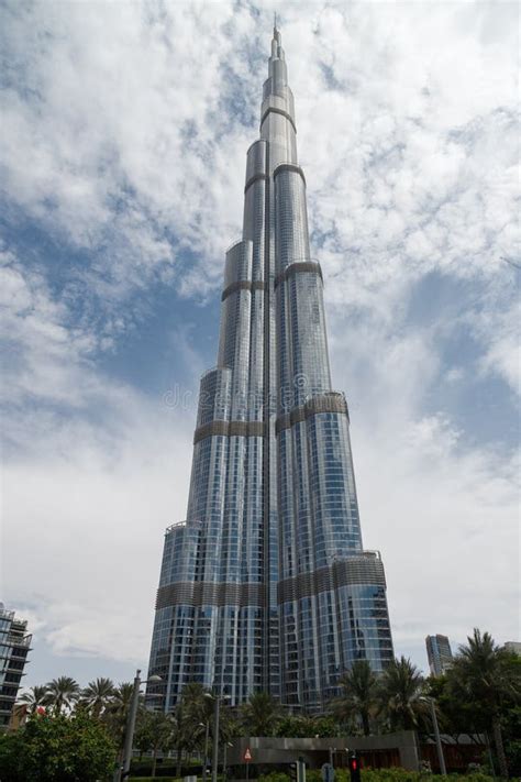 Burj Khalifa, Dubai, View of the Tower on a Sunny Day Stock Image - Image of night, illuminated ...