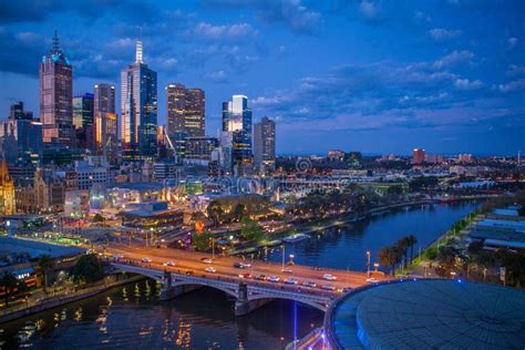 Beautiful Skyline of Melbourne with the Yarra River in the Evening. Editorial Stock Image ...