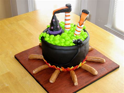 Multiplicity: Halloween Cauldron Cake