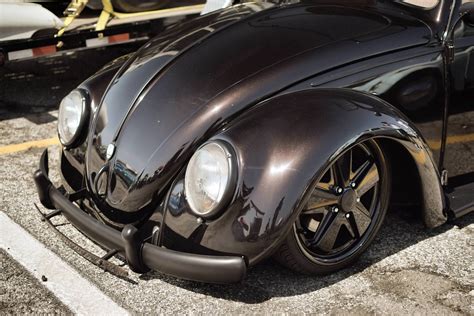 Awesome custom paint scheme on this lowered Bug