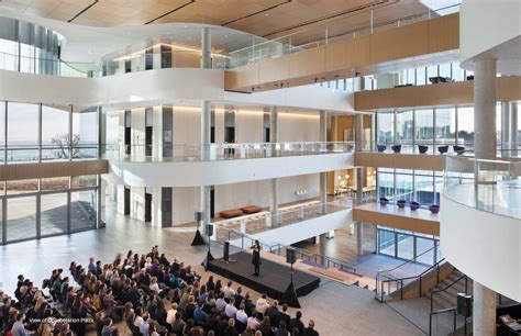 Northwestern opens new Kellogg Global Hub at its Evanston campus - Curbed Chicago