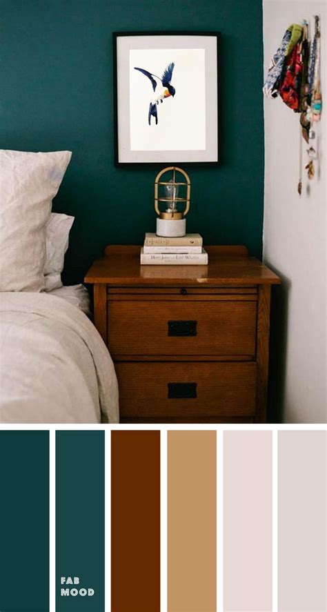 Beautiful bedroom color scheme : Dark Green and Brown