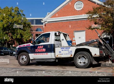 Tow truck - USA Stock Photo - Alamy