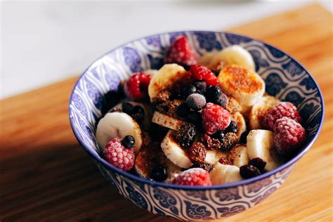 Raw Cereal Bowl Granola Recipe - Frivolous Girl