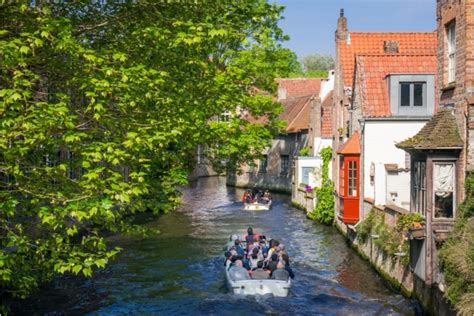 15 Best Things to see and do in Bruges (Belgium)