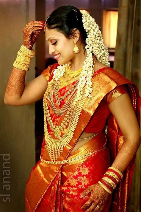 Malayalee bride Wedding Saree Blouse Designs, Saree Wedding, Wedding ...