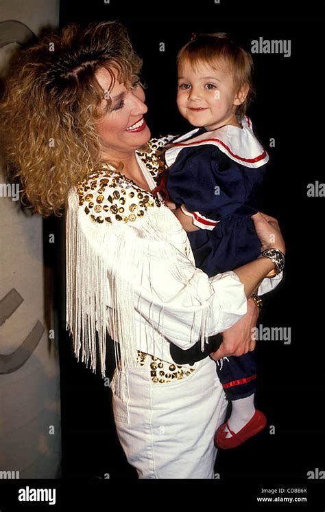 16339.TANYA TUCKER AND DAUGHTER. / TANYATUCKERRETRO(Credit Image: Â© Judie Burstein/Globe Photos ...