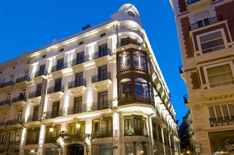 Vincci Palace Hotel Façade in Valencia. | Hotel facade, Valencia ...