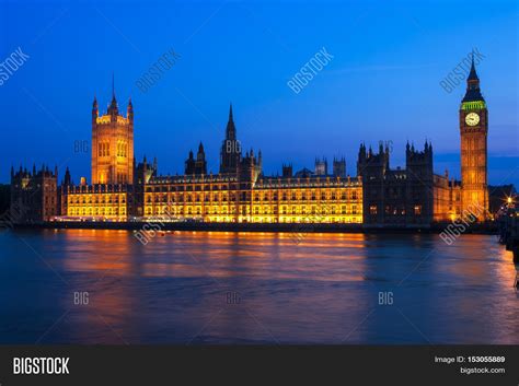 Night View Big Ben Image & Photo (Free Trial) | Bigstock