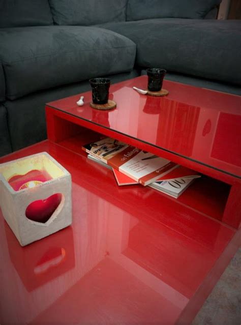 Red Painted Coffee Table with Glass Top | Pallet Furniture Plans