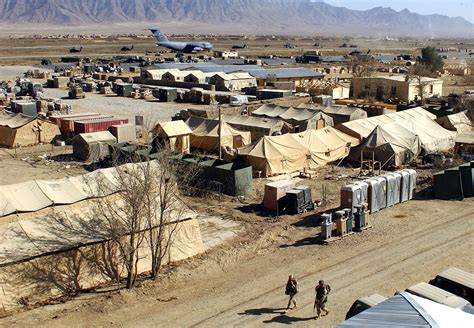 File:Aerial view of Bagram Air Base.jpg - Wikimedia Commons