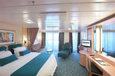 Freedom of the Seas Cabins & Staterooms - Cruiseline.com