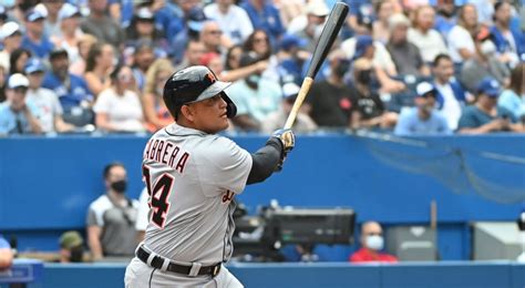 Miguel Cabrera cements legacy after hitting 500th career home run