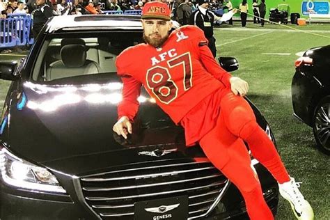 Travis Kelce VS Jason Kelce SHOWDOWN | Lifestyle, Mansions, Cars, Net Woɾth - News