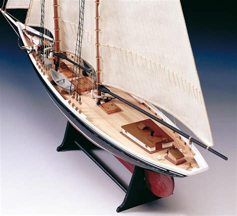 Amati Bluenose 1921 Fishing Schooner 1:100 Scale Model Boat Kit 1447 | Hobbies