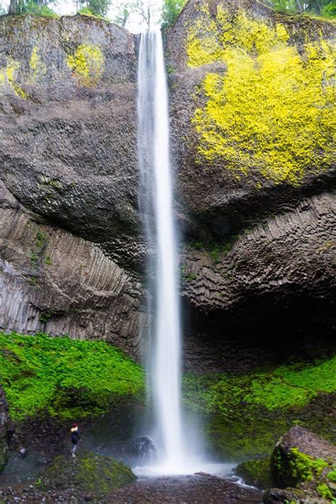 6 Incredible Waterfalls To Visit Near Portland, Oregon