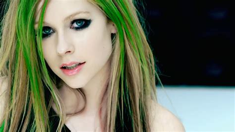 Smile (Avril Lavigne) - Wikipedia