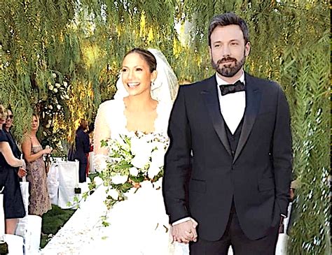 Jennifer (JLo) Lopez And Ben Affleck Reportedly Cried At Their Wedding - Daily Soap Dish