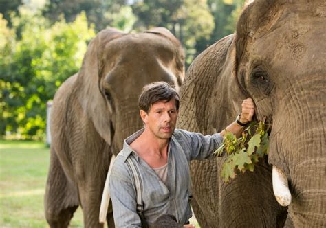 Review - The Zookeeper's Wife (2017) - Screendependent