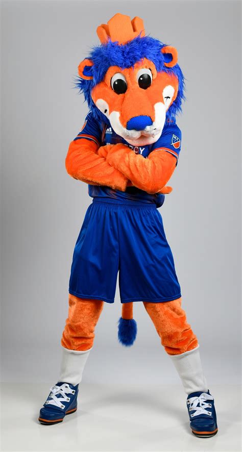 FC Cincinnati introduces new mascot | WKRC