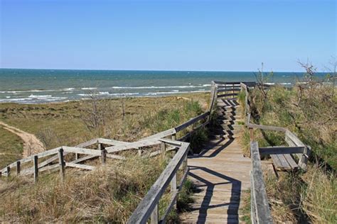 15 low-key beaches within driving distance of Detroit | Summer Guide | Detroit Metro Times