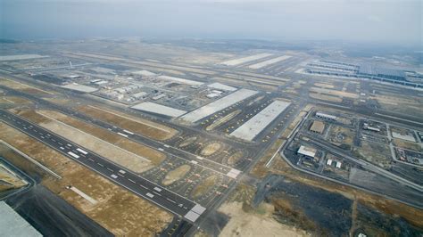 The massive Istanbul New Airport is all set to open. Here’s a look | Condé Nast Traveller India ...