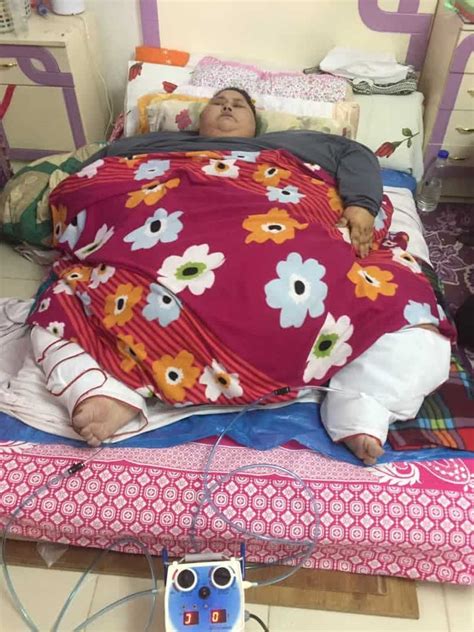 World's heaviest woman drops over 300 kgs (713 Pounds) after ambitious ...