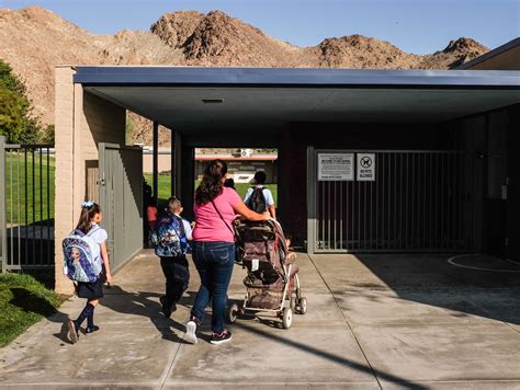 Why some Coachella Valley students are at a disadvantage