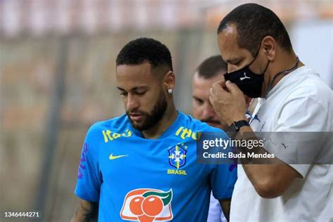 Neymar Father Photos and Premium High Res Pictures - Getty Images