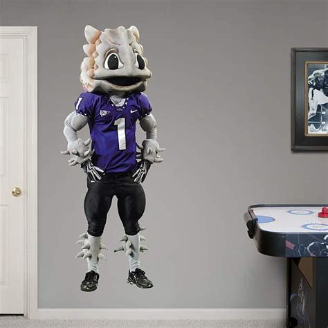 TCU Mascot - SuperFrog - TCU Horned Frogs - College Sports | Tcu horned frogs, Horned frogs, Mascot