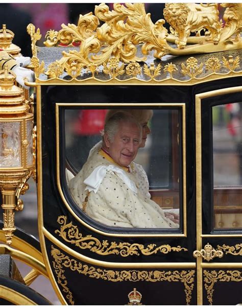 King Charles III's coronation: Monarchs ride royal carriages