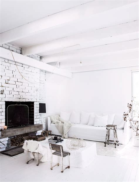 An essential 5-step guide to creating a stylish all-white interior