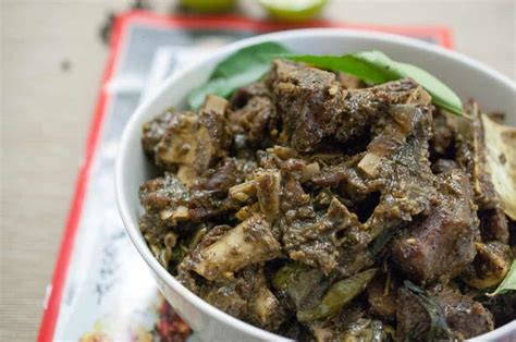 Kerala Style Mutton Pepper Fry Recipe | A Little Bit of Spice