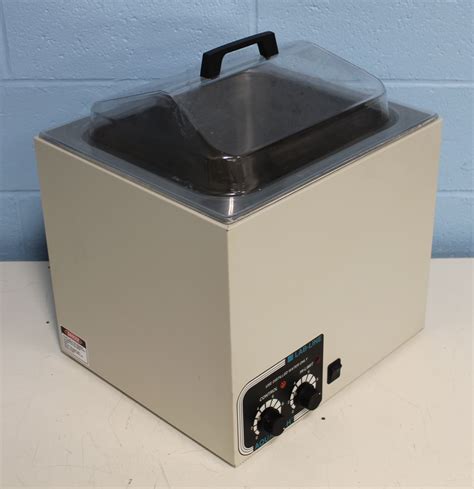 Refurbished Lab-Line AquaBath General Purpose Water Bath Model 18900