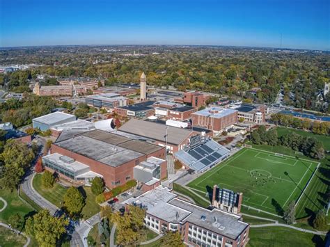 Guide to University of Nebraska at Omaha (UNO)