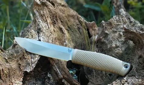 Knife Vs Sword: A Comprehensive Discussion | Homestead Authority