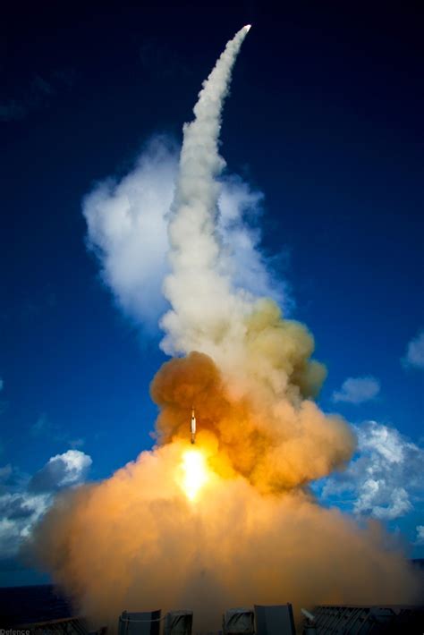 US Navy SM-2 Missile Launch | Defence Forum & Military Photos - DefenceTalk