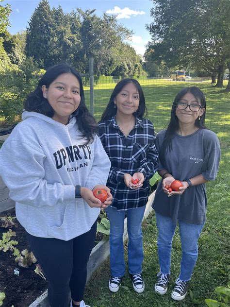 East Hampton High School Students Fight Hunger and Climate Change - 27 East