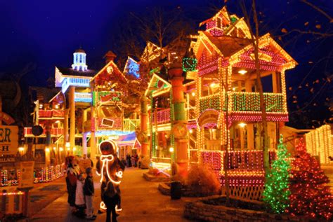 Ozark Mountain Christmas in Branson Missouri - ThousandHills.com