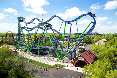 THE JOKER Free Fly Coaster | Six Flags Great America