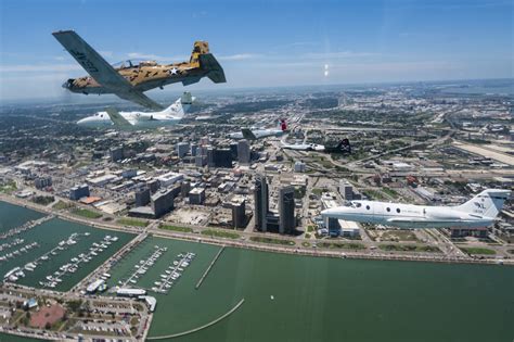 Laughlin performs at Wings Over South Texas > Laughlin Air Force Base ...